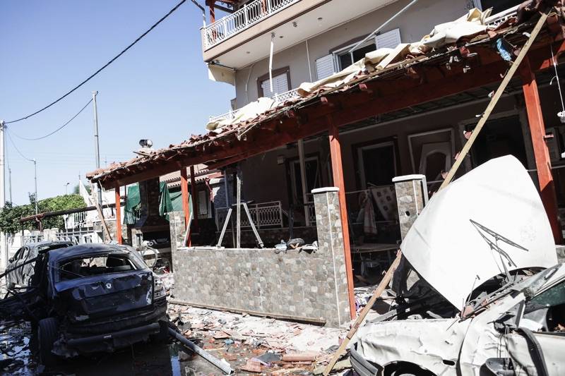 Ισχυρή έκρηξη στον Ασπρόπυργο: Ζημιές σε 11 σπίτια, έναν επαγγελματικό χώρο και 10 αυτοκίνητα (βίντεο)