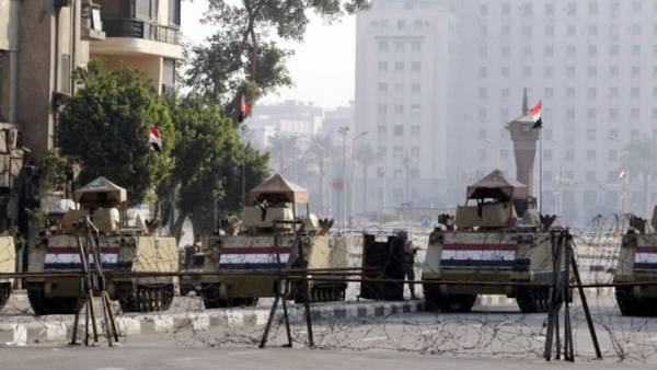 Ποινή φυλάκισης σε ποιητή, για δυσφήμιση των ενόπλων δυνάμεων της Αιγύπτου