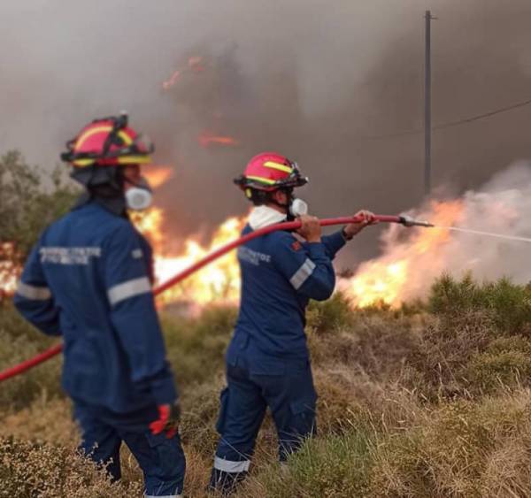 Φωτιές: Πολύ υψηλός κίνδυνος πυρκαγιάς και την Πέμπτη για πέντε περιφέρειες