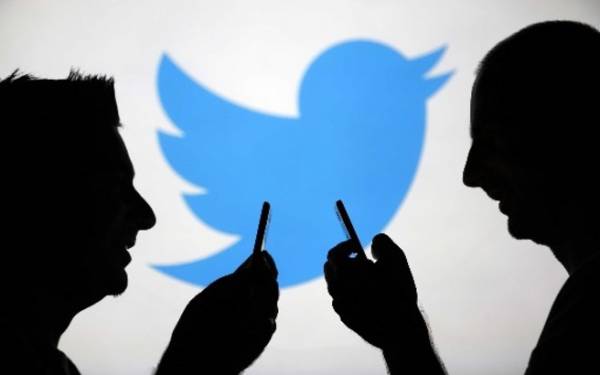 Τα «τιτιβίσματα» στο Twitter από κινητές συσκευές είναι πιο εγωκεντρικά