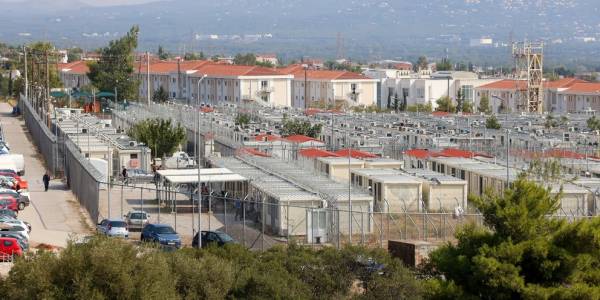 Εκκενώθηκε το κέντρο κράτησης στην Αμυγδαλέζα