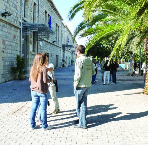 Διπλή ορκωμοσία στο Πανεπιστήμιο Πελοποννήσου στην Καλαμάτα