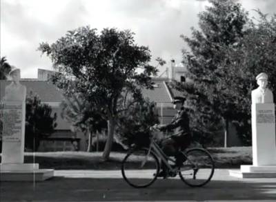 «Δείπνο για Οχτώ στις Οχτώ» από τη “Νέα Σκηνή”