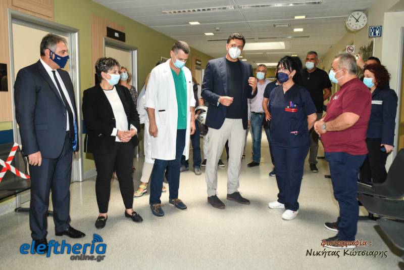 Σε νοσοκομείο και δημαρχείο Καλαμάτας ο υπουργός Υγείας Βασίλης Κικίλιας (βίντεο-φωτογραφίες)