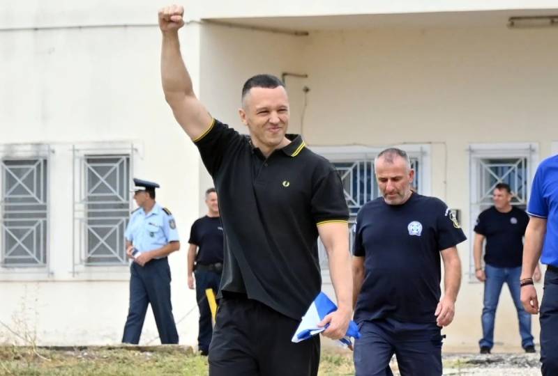 Κασιδιάρης: Ανακοίνωσε το κόμμα «Συμμαχία Ελλήνων» (βίντεο)