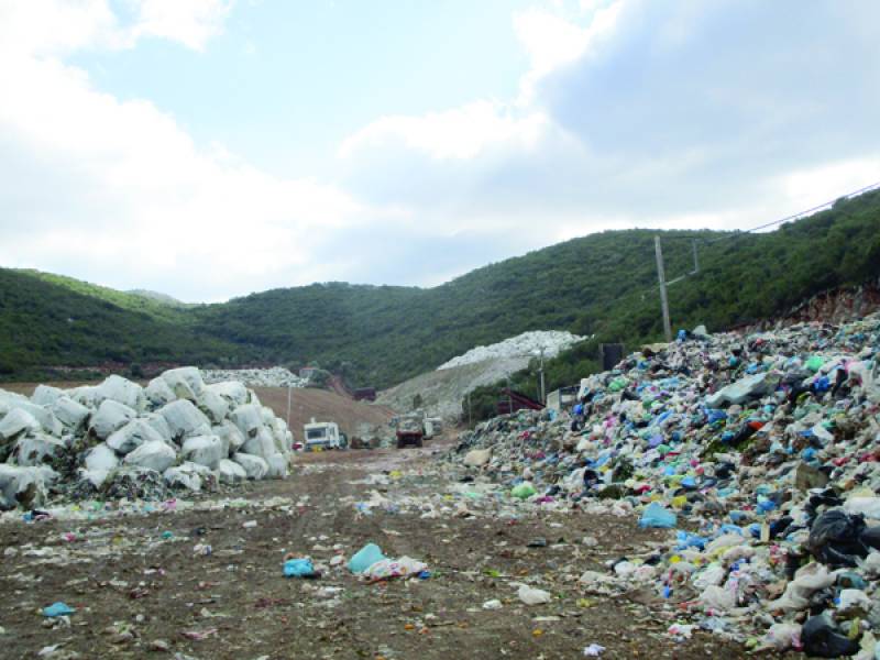 Αθώωση Καμβυσίδη για σκουπίδια στη Μαραθόλακκα