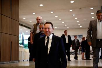 Στουρνάρας: "Η αποτυχία στις διαπραγματεύσεις θα οδηγήσει στην έξοδο από το ευρώ"