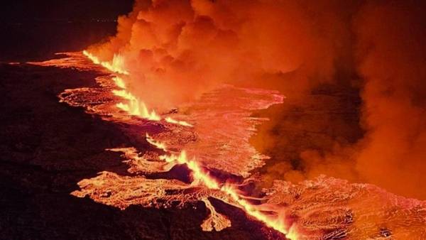 Ισλανδία: Η ηφαιστειακή έκρηξη ενδέχεται να «σταθεροποιείται»