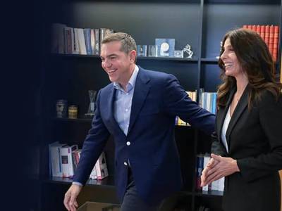 Πόπη Τσαπανίδου: Εκπρόσωπος Τύπου του ΣΥΡΙΖΑ - Το μήνυμα του Αλέξη Τσίπρα