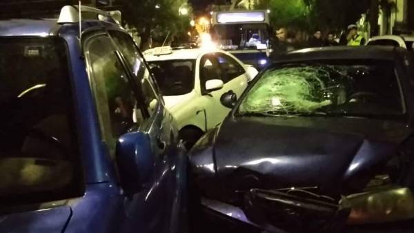 Καλαμάτα: Τροχαίο με 3 τραυματίες στην οδό Μαυρομιχάλη