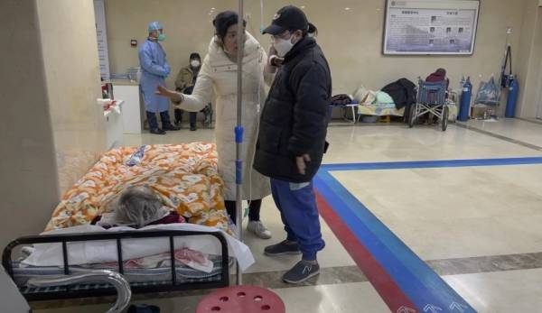 Αύξηση 70% στις εισαγωγές ασθενών με κορονοϊό στα νοσοκομεία της Κίνας