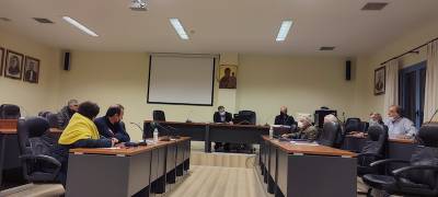 Δημοτικό Συμβούλιο Τριφυλίας: Μπαλάκι οι ευθύνες για επισκευή Τουριστικού Περιπτέρου Κυπαρισσίας