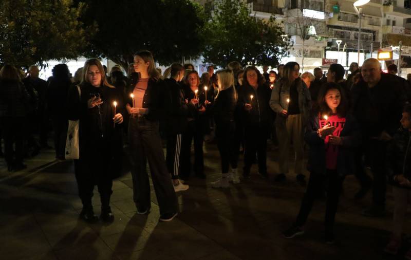 Σιωπηρή διαμαρτυρία στην Καλαμάτα (φωτογραφίες)