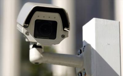Οι κάμερες “συνέλαβαν” τον κλέφτη 4.500 ευρώ από πρακτορείο ΟΠΑΠ στην Καλαμάτα