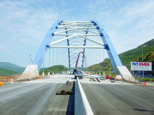 Μέχρι τέλη Νοεμβρίου η γέφυρα στην Τσακώνα 