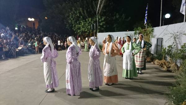 "Σεργιάνι στην παράδοση" από το Χορευτικό Ομιλο Μεσσήνης (βίντεο-φωτογραφίες)