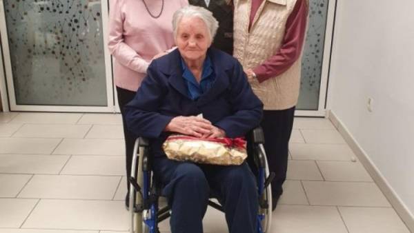Σλοβενία: Γιαγιά 106 ετών νίκησε τον κορονοϊό!