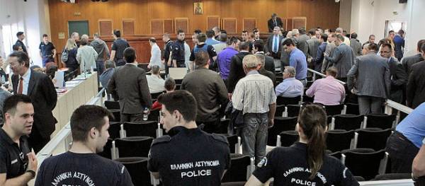 Δίκη της Χρυσής Αυγής: Ένταση στο δικαστήριο, με αφορμή αίτημα για την προβολή βίντεο