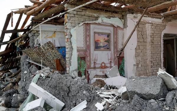 Πόλεμος στην Ουκρανία: Επιστρέφουν στα ερειπωμένα σπίτια τους μετά τους βομβαρδισμούς (βίντεο)