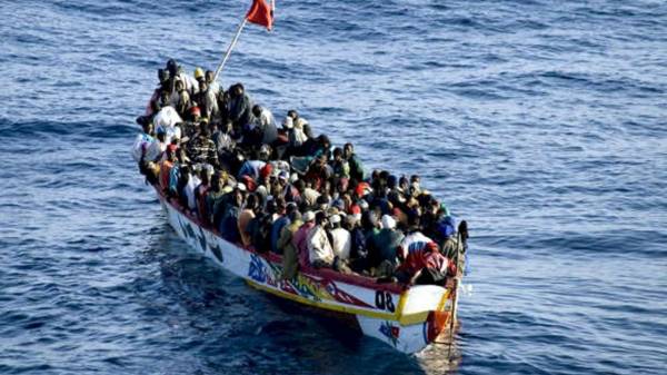 Σκάφος με παράτυπους μετανάστες, εντοπίστηκε στους Παξούς