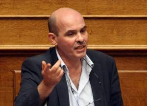 Απέχει από την ψηφοφορία για άρση ασυλίας βουλευτών της ΧΑ ο Μιχελογιαννάκης