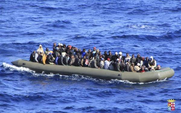 ΟΗΕ: Να μοιράζονται στην Ε.Ε. οι μετανάστες που διασώζονται στα διεθνή ύδατα