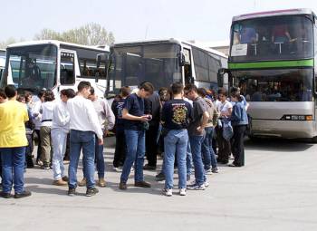 Παραμένουν τα προβλήματα μεταφοράς των μαθητών