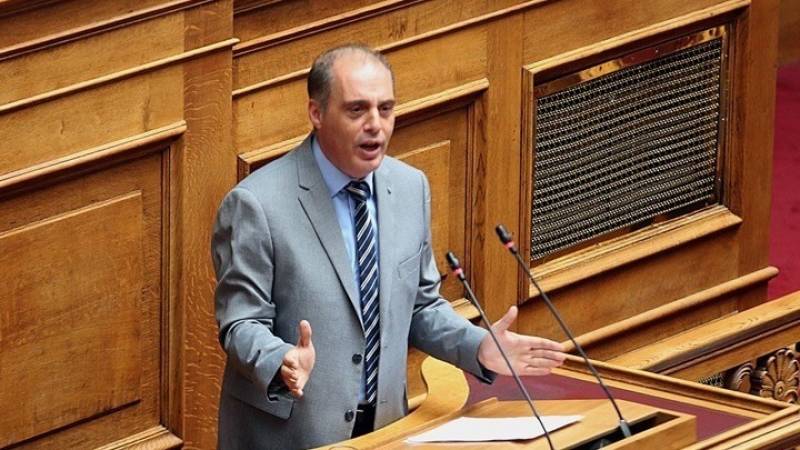 Κυρ. Βελόπουλος: Δεν έπρεπε να γίνει νομοθετική παρέμβαση, υπάρχει αυτοδιοίκητο στο ποδόσφαιρο