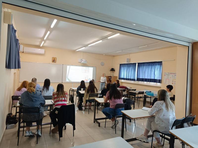 Eπιμορφωτική δράση στα Εκπαιδευτήρια Μπουγά
