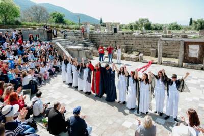 13ο Διεθνές Νεανικό Φεστιβάλ Αρχαίου Δράματος: Τους “Πέρσες” παρουσίασε το 1ο Γενικό Λύκειο Μεσσήνης
