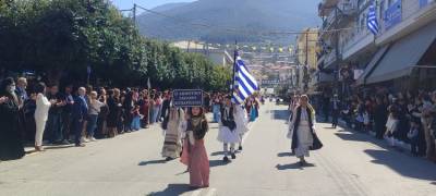 Η Κυπαρισσία γιόρτασε την 25η Μαρτίου (βίντεο-φωτογραφίες)