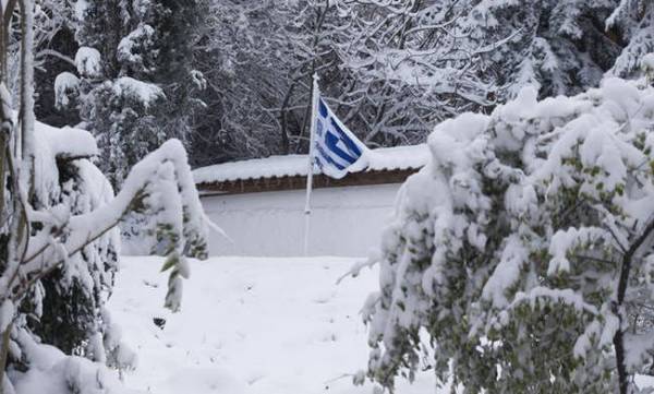 Πελοπόννησος: Εκτακτο δελτίο επιδείνωσης καιρού- Καταιγίδες και χιονοπτώσεις από το βράδυ