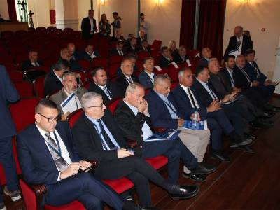 Αρκαδία: Ξεκίνησε το Πανελλήνιο Συνέδριο Επιχειρήσεων Βιομηχανικών Πάρκων