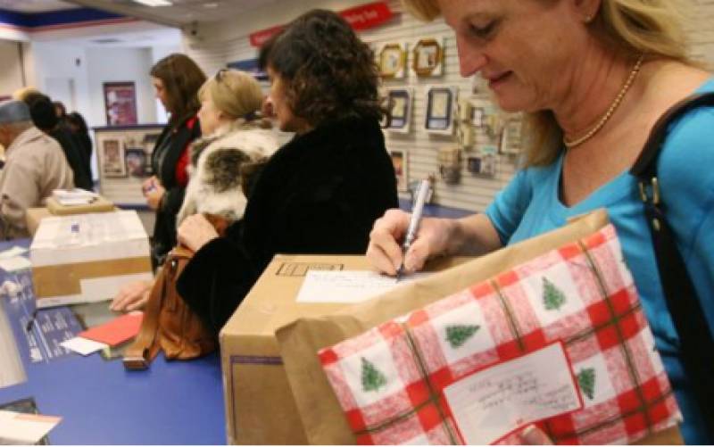 Τα Γαλλικά Ταχυδρομεία θα παραδώσουν σχεδόν 78 εκατομμύρια δέματα ενόψει Χριστουγέννων