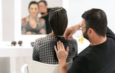 Ξεχωριστή δράση στο 6ο Γυμνάσιο Καλαμάτας: Δωρεά μαλλιών για τη δημιουργία περουκών