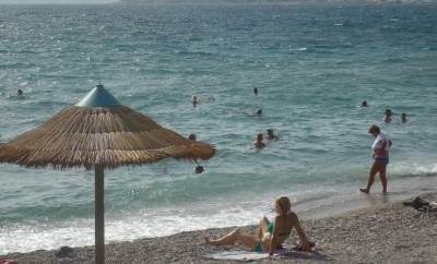 Καιρός: Ανεβαίνει η θερμοκρασία - «Μίνι καλοκαίρι» το Σαββατοκύριακο (Βίντεο)