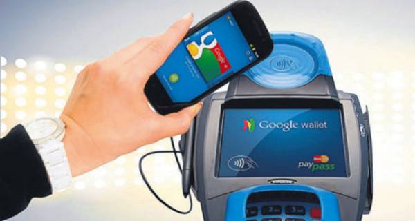 Έρχεται το Android Pay της Google που μετατρέπει το κινητό τηλέφωνο σε πιστωτική ή χρεωστική κάρτα