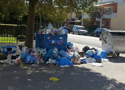 Υπ&#039; ατμόν 127 συμβασιούχοι των δήμων της Μεσσηνίας: Στον... αέρα η καθαριότητα