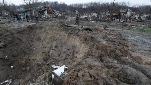 Ουκρανία: Εκατοντάδες πτώματα βρέθηκαν σε τόπο ομαδικής ταφής κοντά στο Ιζιούμ