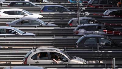 Σε εξέλιξη η έξοδος των εκδρομέων του Πάσχα - Αυξημένη η κίνηση στις εξόδους της Αττικής