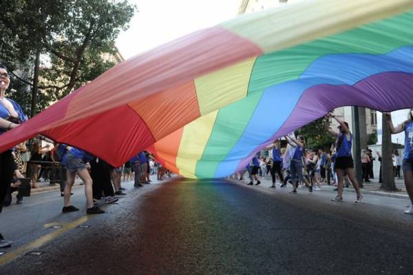 Ομάδα Υποστήριξης Φίλων LGBT Πελοποννήσου: “Θέμα παιδείας” το σύνθημα του Αthens Pride