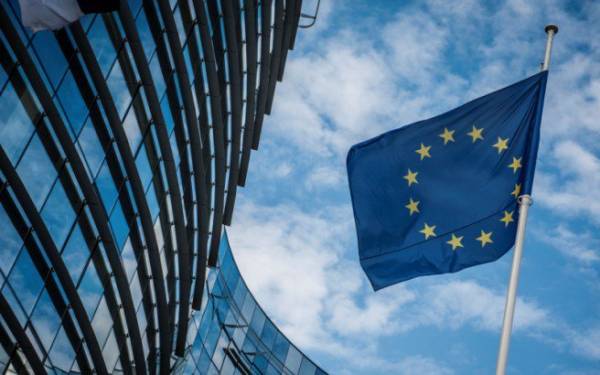 Ευρωπαϊκή Επιτροπή: Νέο κεφάλαιο για την Ελλάδα