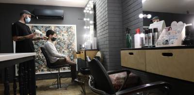 Μετακίνηση εκτός δήμου με SMS στο 13033: Τι ισχύει με κομμωτήρια, αρχαιολογικούς χώρους