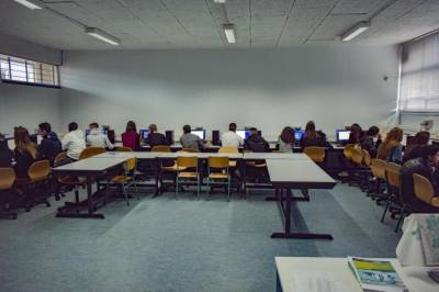 Δωρεά τεχνολογικού και αθλητικού εξοπλισμού στο 5ο ΓΕΛ Καλαμάτας