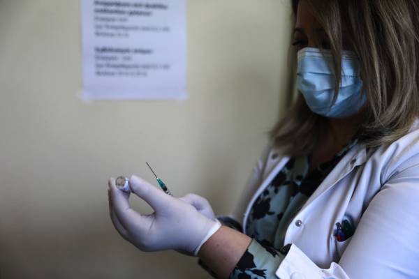 “Εμβολιαστείτε”: Προτροπή από μητροπολίτη, βουλευτές και δημάρχους της Μεσσηνίας και από τον περιφερειάρχη Πελοποννήσου