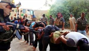 Σοκ προκαλούν φωτογραφίες με μαζικές εκτελέσεις ιρακινών στρατιωτών