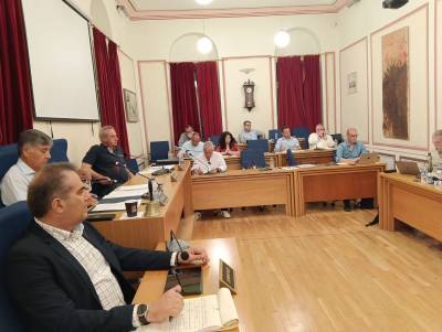 Απολογισμός πεπραγμένων δημοτικής αρχής Καλαμάτας: Παράλληλοι μονόλογοι διαφορετικών “κόσμων”