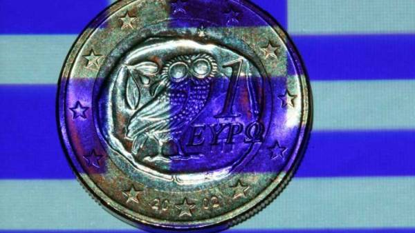 Σε χαμηλό 17 μηνών οι αποδόσεις των ελληνικών ομολόγων