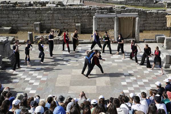 Ξεκίνησε το Διεθνές Νεανικό Φεστιβάλ Αρχαίου Δράματος στην Αρχαία Μεσσήνη (βίντεο)