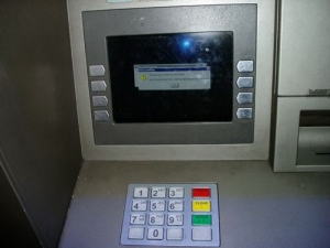 Κλοπή από μηχάνημα αυτόματης ανάληψης χρημάτων στην Κορινθία